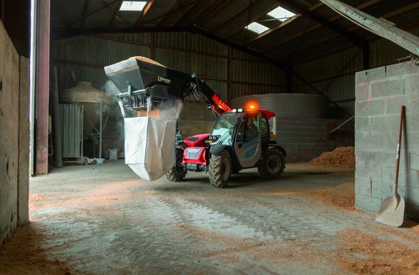 Big Bag Filling Bucket (BBF 1200/600)<br>IMAGE SOURCE: Manitou Deutschland GmbH