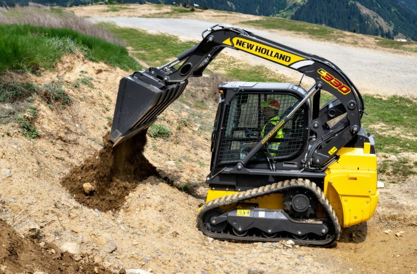 NEW HOLLAND C330<br>IMAGE SOURCE: NEW HOLLAND