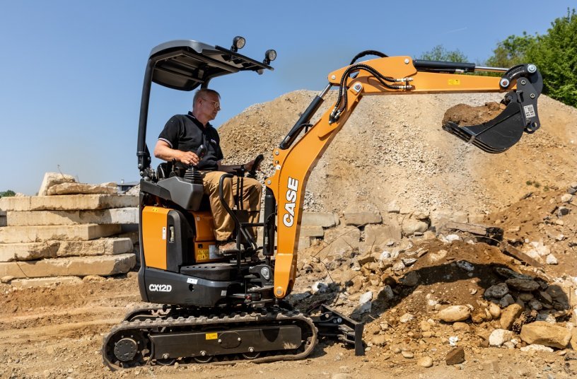 CASE D-Series Mini-Excavator CX12D<br>IMAGE SOURCE: CASE Construction Equipment