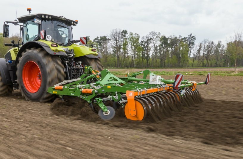 Die Federringwalze FW 580 bietet eine zuverlässige Lösung mit hoher Einsatzsicherheit und Flexibilität.<br>BILDQUELLE: AMAZONEN-WERKE H. DREYER SE & Co. KG