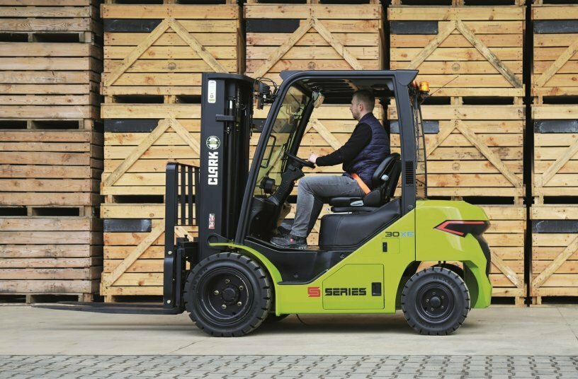 Built on the proven chassis of the S-Series IC engine-powered trucks, the Renegade, like the S-Series Electric, offers an impressive range of safety features, customizable options and maximum comfort<br>IMAGE SOURCE: CLARK Europe GmbH