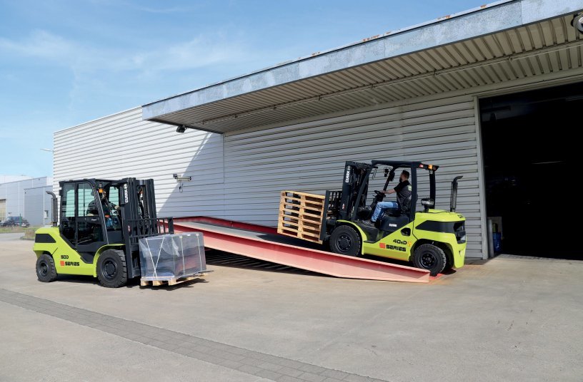 The Clark S-Series is equipped with active safety systems, a smart information system as well as extensive additional equipment.<br>IMAGE SOURCE: CLARK Europe GmbH