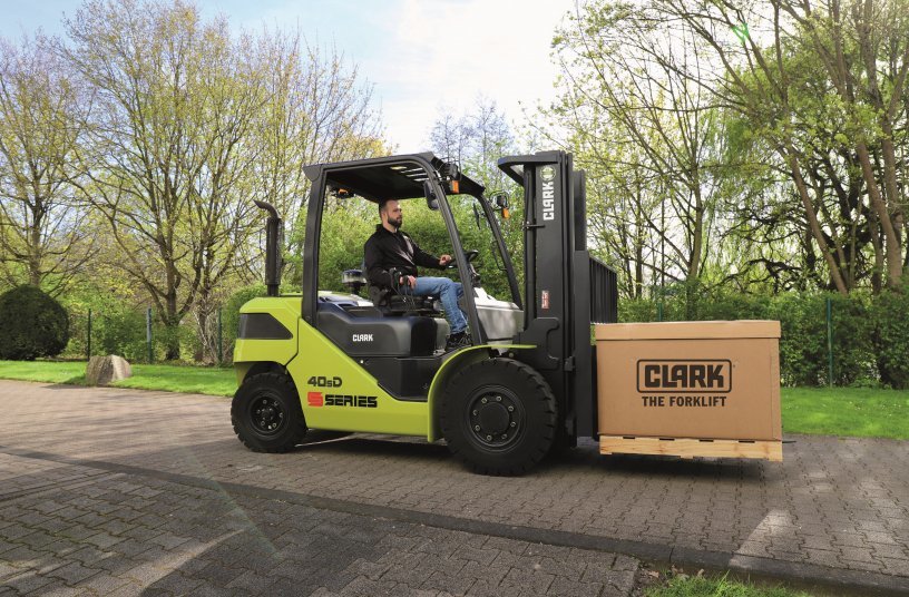 The S-Series is suitable for both medium-duty and extremely tough applications.<br>IMAGE SOURCE: CLARK Europe GmbH