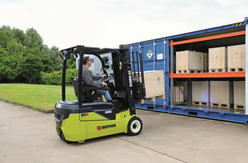 The STE16/18/20 and SE16/20 electric forklift trucks offer the perfect combination of safety and high handling capacity<br>IMAGE SOURCE: CLARK Europe GmbH