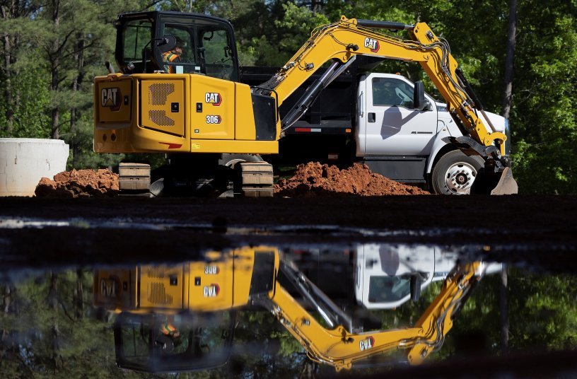 Cat 306 CR Mini Excavator with new MHE Ease of Use technology.<br>IMAGE SOURCE: Caterpillar UK Ltd.