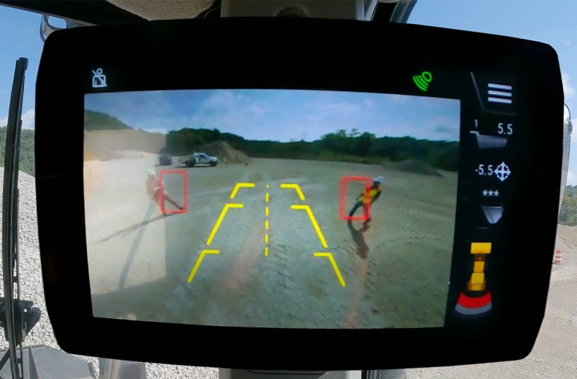 Caterpillar announces Collision Warning System and other technology options for Cat® medium wheel loaders<br>IMAGE SOURCE: Caterpillar
