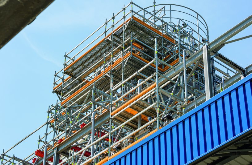 The metric basic grid of the PERI UP scaffolding kit ensured a high level of geometric and structural adaptability – and therefore a high degree of occupational safety. <br> Image source: PERI Germany