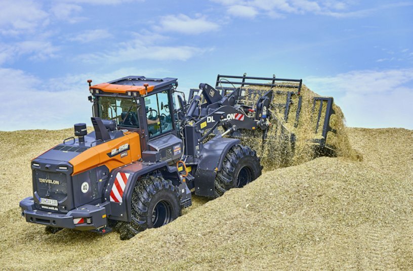 DEVELON DL250-7 Wheel Loader<br>IMAGE SOURCE: DEVELON