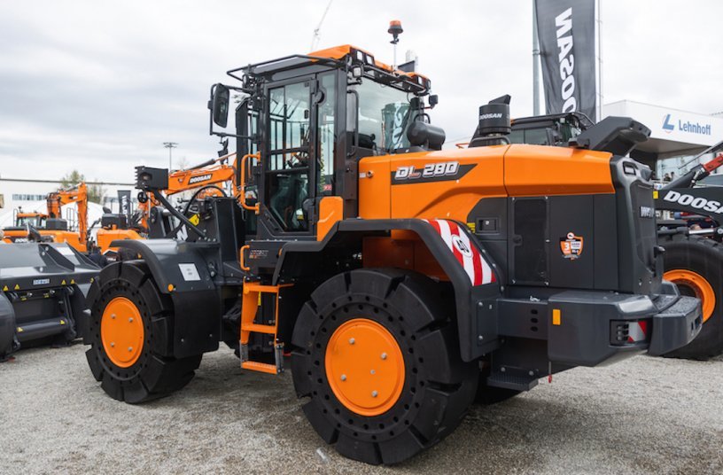 New Waste and Recycling Kit for Doosan Wheel Loaders<br>IMAGE SOURCE: DOOSAN INFRACORE EUROPE S.R.O.