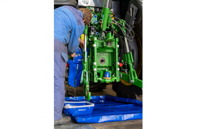 DERBLAUE® equipment in action<br>IMAGE SOURCE: DERBLAUE®
