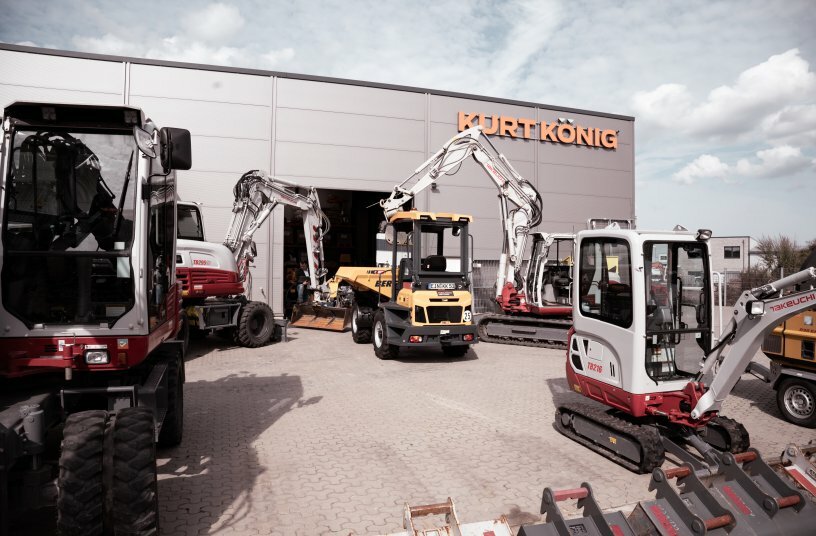 Kurt König Baumaschinen GmbH steht bereits seit der Gründung 1932 als starker Partner für Bau und Handwerk.<br>BILDQUELLE: syniotec GmbH