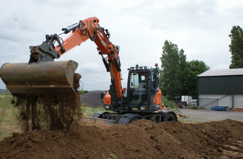 Develon, DX100W-7<br>IMAGE SOURCE: Develon