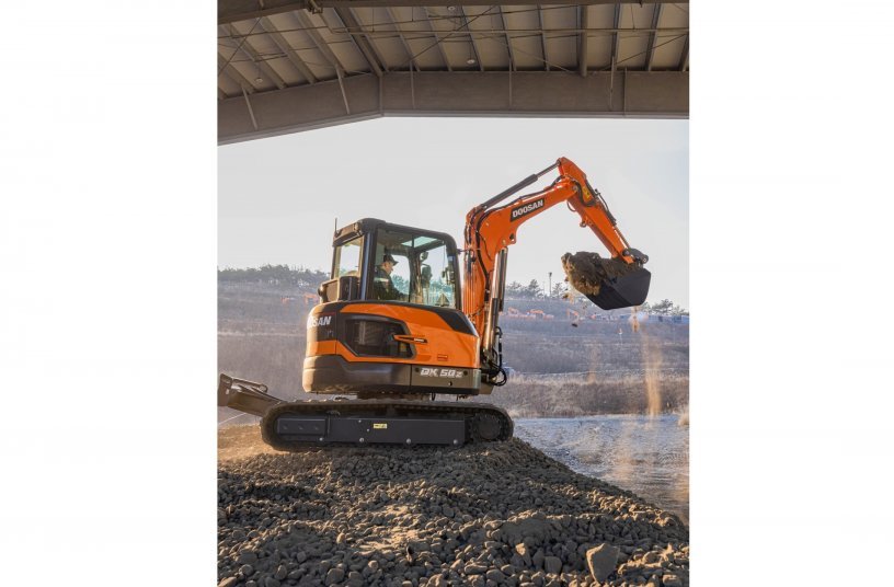 Doosan Launches New DX50Z-7 and DX55R-7 Mini-Excavators <br> Image source: Doosan Infracore Europe s.r.o.