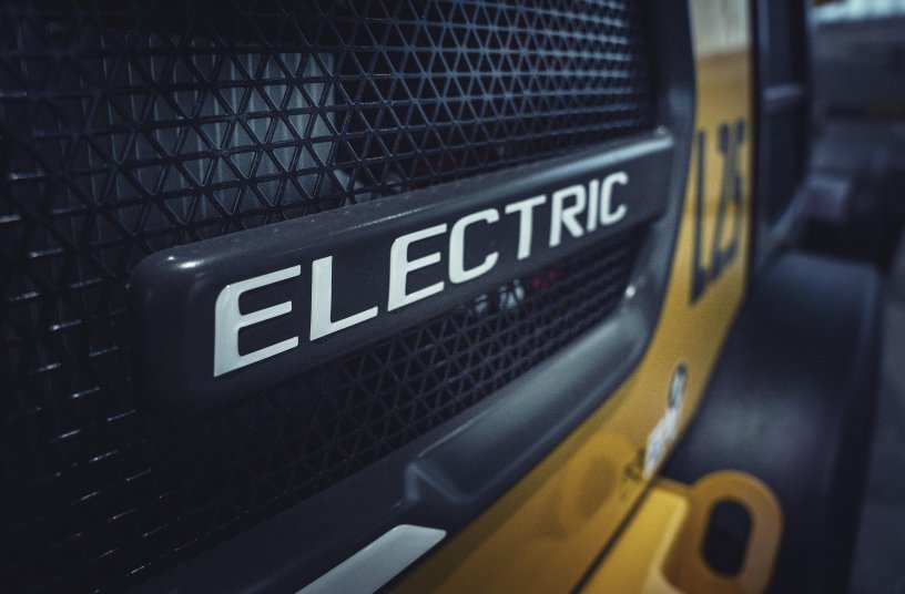 The Volvo L25 Electric packs a battery capacity of 39kWh so it can work continuously for six hours before it requires charging<br>IMAGE SOURCE: Volvo Construction Equipment