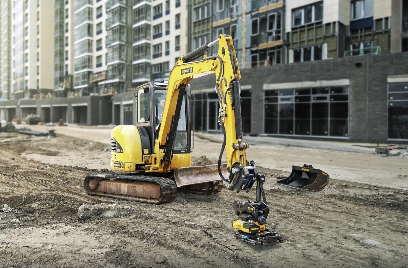 engcon EC206 tiltrotator <br> Image source: Engcon Group