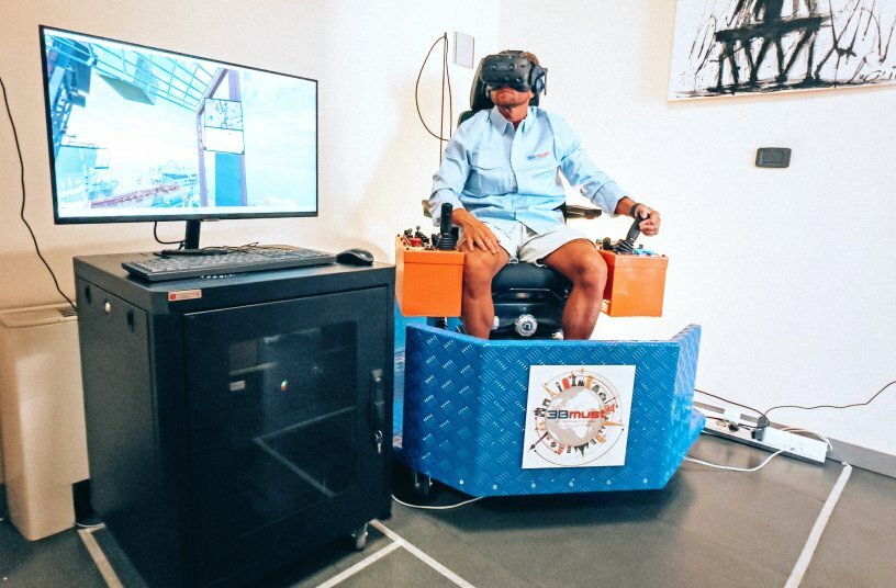3Bmust International’s virtual reality crane simulator in action.<br>IMAGE SOURCE: GIS