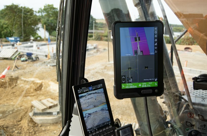 CASE CX210E-S<br>IMAGE SOURCE: CASE Construction Equipment