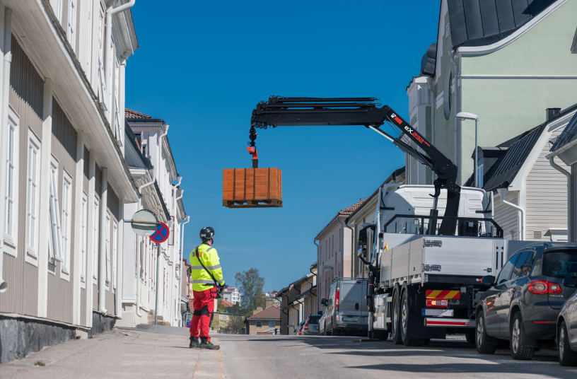 Hiab ex232 HIPRO<br>IMAGE SOURCE: Cargotec Corporation; Hiab