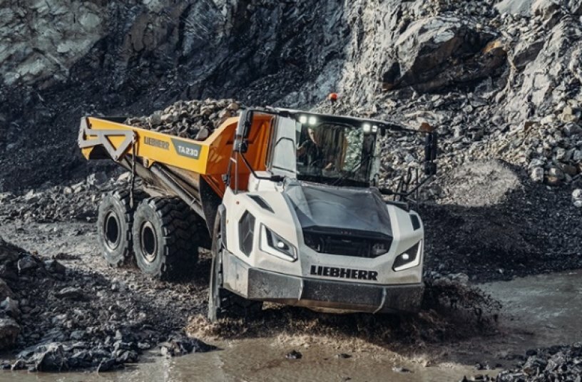 The TA 230 Litronic is designed for demanding offroad applications, such as the extraction industry. Cutting-edge assistance systems increase productivity and safety in operations.<br>IMAGE SOURCE: Liebherr-International Deutschland GmbH