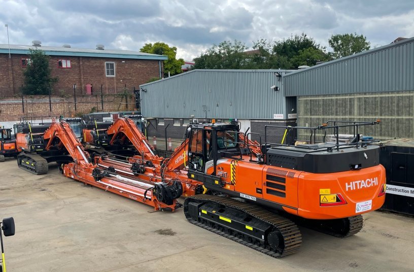  	 Digging deeper with Hitachi Zaxis-7 special applications <br> Image source: Hitachi Construction Machinery (Europe) NV