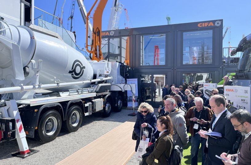 CIFA präsentiert die neue Magnum MK35H mit Karbonmast auf der Bauma 2025<br>BILDQUELLE: CIFA