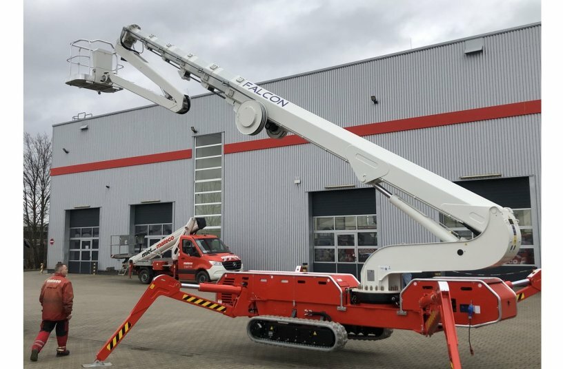 Mateco in Germany Upgrades its Fleet with the Powerful Falcon 430 Vario