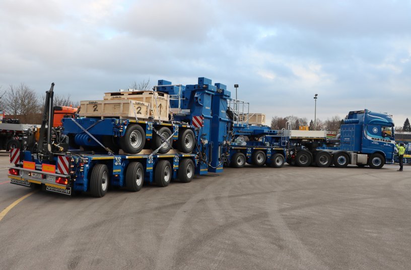 Mar-Train Heavy Haulage Ltd takes delivery of a heavy-duty combination from Goldhofer<br>IMAGE SOURCE: Goldhofer Aktiengesellschaft 