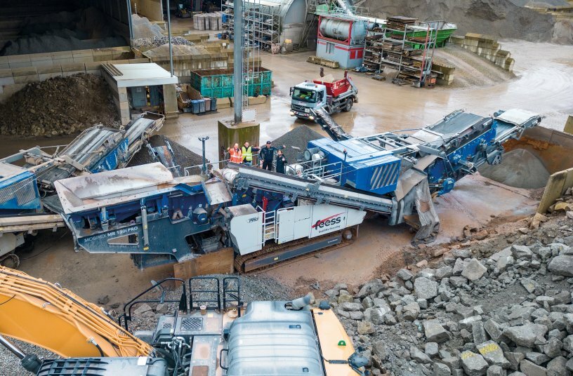 The MOBIREX MR 130i PRO mobile impact crusher processes recyclable resources such as concrete demolition material and mixed rubble to produce mineral aggregates for R concrete<br>IMAGE SOURCE: WIRTGEN GROUP