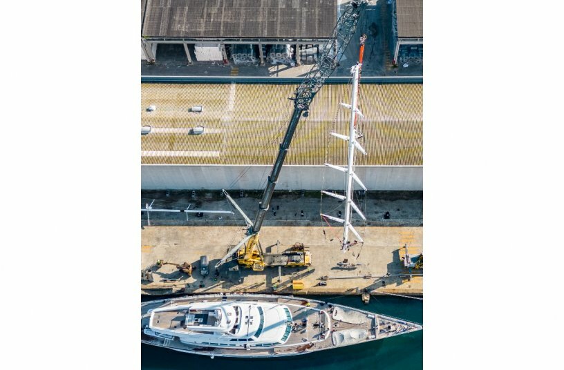 The Grove cranes worked in perfect harmony to wrap up the heavy-lifting job within a day.<br>IMAGE SOURCE: Manitowoc