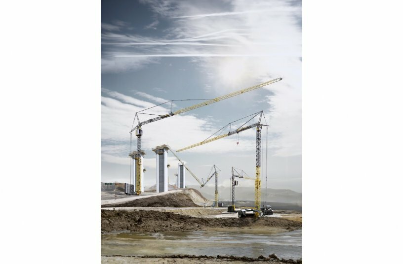 Equipped with intelligent assistance systems, the new generation of fast-erecting cranes is ready for the future.<br>IMAGE SOURCE: Liebherr-International AG