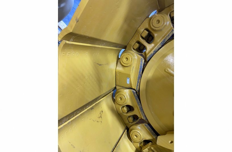 CTWS links on machine<br>IMAGE SOURCE: Caterpillar