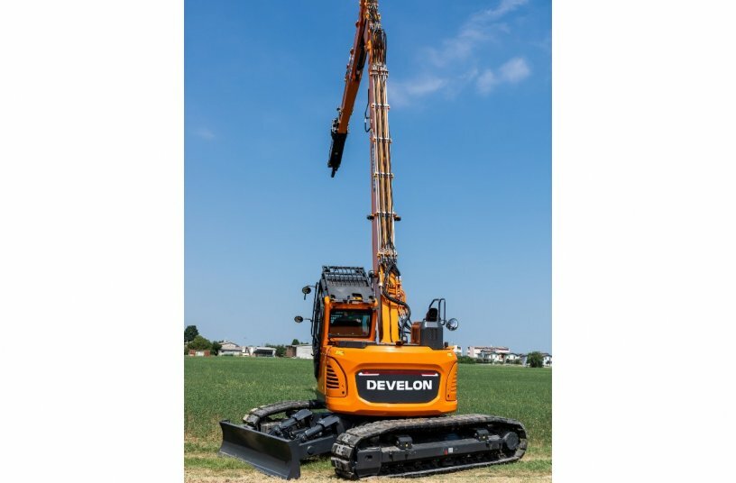 Develon Launches New DX140RDM-7 Demolition Excavator<br>IMAGE SOURCE: DEVELON