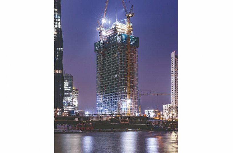 The construction of DC Tower 2 in Vienna is progressing rapidly with the help of PERI Formwork and Scaffolding Systems from a single source. The imposing structure rises into the sky, symbolising the progress that innovative construction methods can make.<br>IMAGE SOURCE: PERI SE