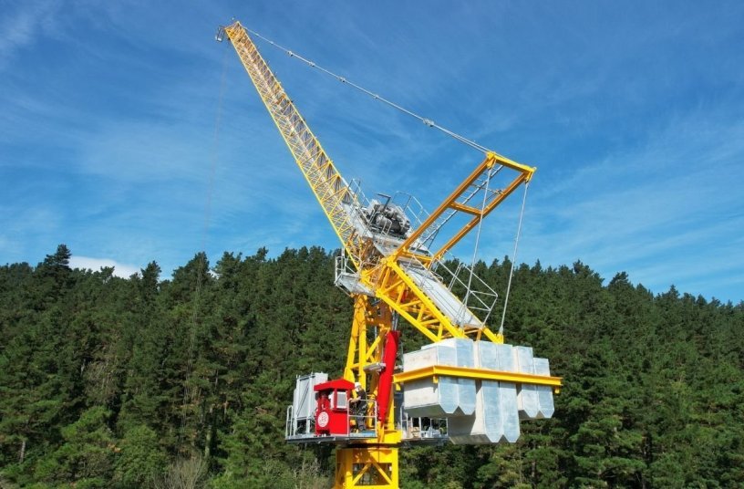 JASO Launches First 18t Capacity Hydraulic Luffer: the J198HPA<br>IMAGE SOURCE: JASO Tower Cranes