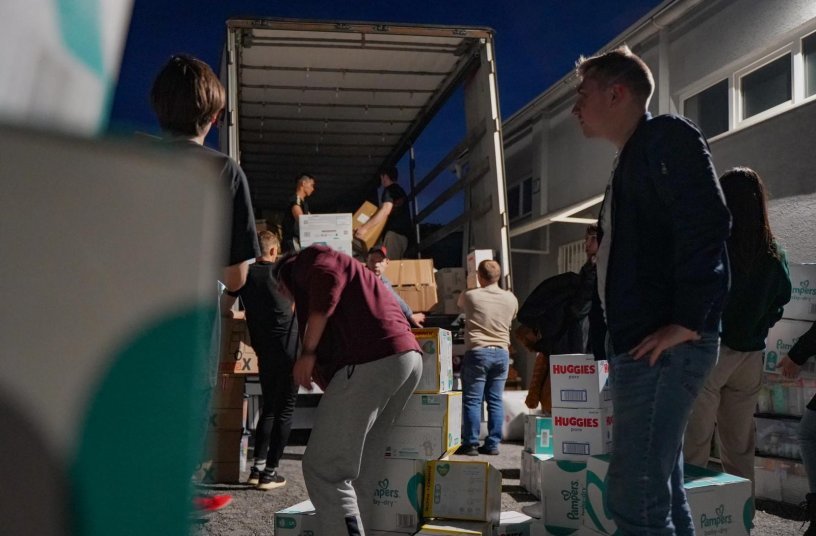 A successful 1,200-mile-long journey of the hire industry: The Plant and Hire Aid Alliance' convoy delivered 1,500 boxes of donations for Ukraine<br>IMAGE SOURCE: Ardent Hire