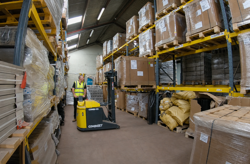 JG Kelly Supplies Ltd - Combi-CS<br>IMAGE SOURCE: Combilift