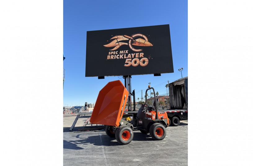 JLG AUSA D77 Dumper at WOC<br>IMAGE SOURCE: JLG Industries, Inc.