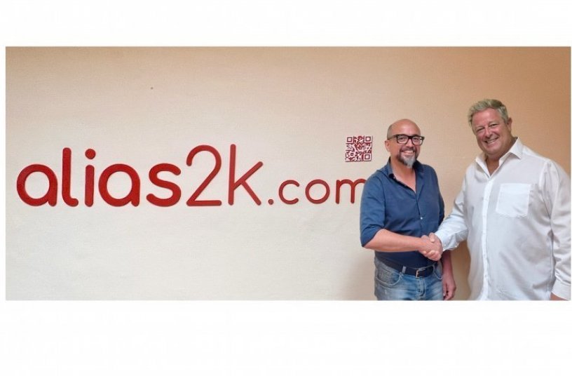 Jörg Bachmann und Gian Luca Benci am Hauptsitz von Alias2K in Montevarchi, Italien<br>BILDQUELLE: LECTURA GmbH