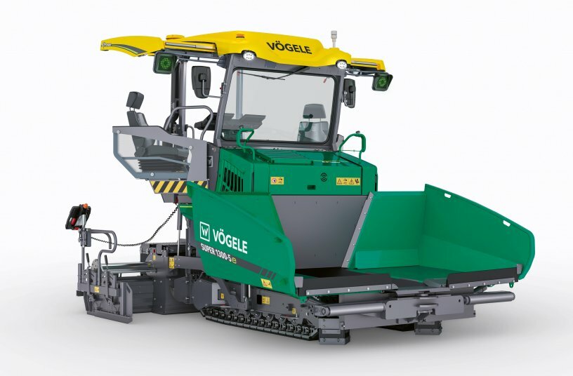 Erster batterie-elektrischen Kompaktfertiger der Strich-5-Generation: Der neue SUPER 1300-5e.<br>BILDQUELLE: WIRTGEN GROUP