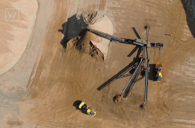   The classifying screen MOBISCREEN MSC 953 EVO impresses in the production of sand. <br>IMAGE SOURCE: WIRTGEN GROUP