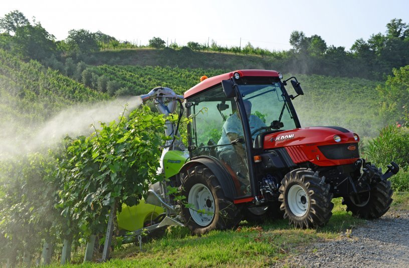 Der Obst- und Weinanbau sind die traditionellen Schwerpunkte für Goldoni-Traktoren. <br> Bildquelle: Keestrack