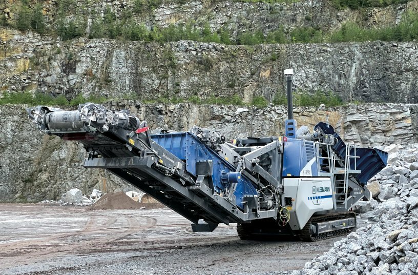 Powerful individually and as part of a team: The MOBICONE MCO 90(i) EVO2 cone crusher from Kleemann.<br>IMAGE SOURCE: WIRTGEN GROUP