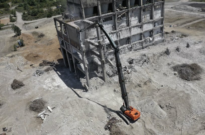 Hitachi KMC1200<br>IMAGE SOURCE: Hitachi Construction Machinery (Europe) NV