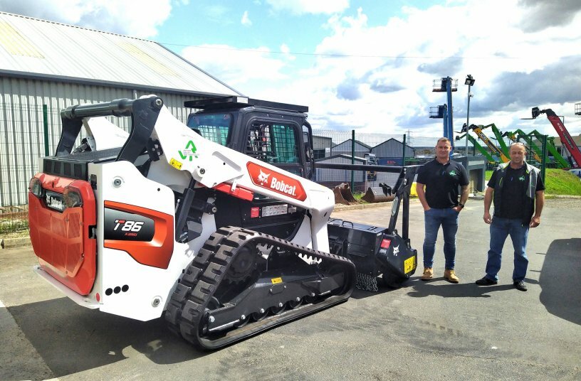 from l to r - Steve Smith and Carl Chadburn of Rother Valley Tree Services Ltd.<br>IMAGE SOURCE: Doosan Bobcat EMEA