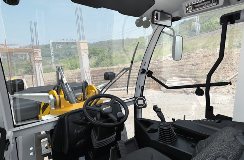 Optimum visibility: The new cab in Liebherr’s compact loaders, now with even more glass. <br> Image source: Liebherr-International Deutschland GmbH