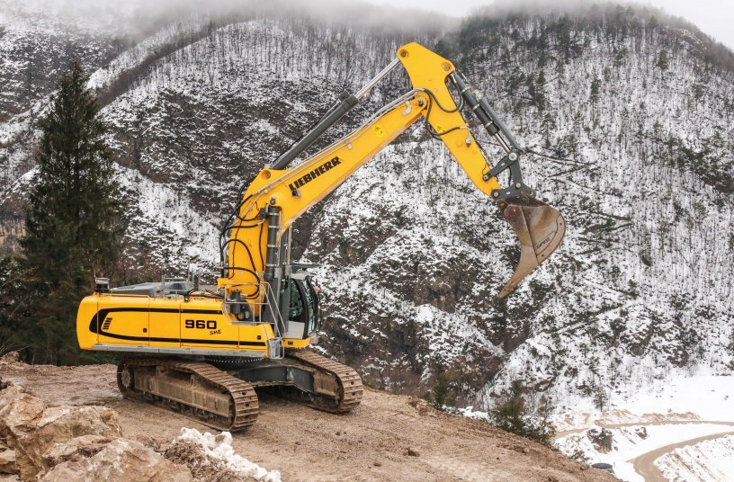 The R 960 SME crawler excavator achieves the highest breakout forces on the market. <br> Image source: Liebherr-International Deutschland GmbH