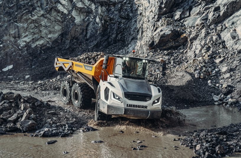 Alternative fuels such as HVO can already power a large proportion of Liebherr machines, either in pure form or as an additive to fossil-based diesel.<br>IMAGE SOURCE: Liebherr