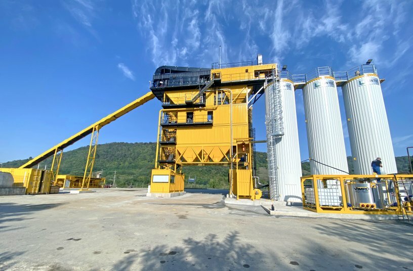  The Lintec CSD1510 Asphalt Mixing Plant is playing a critical role in enhancing infrastructure in central Romania. <br>IMAGE SOURCE: Lintec & Linnhoff
