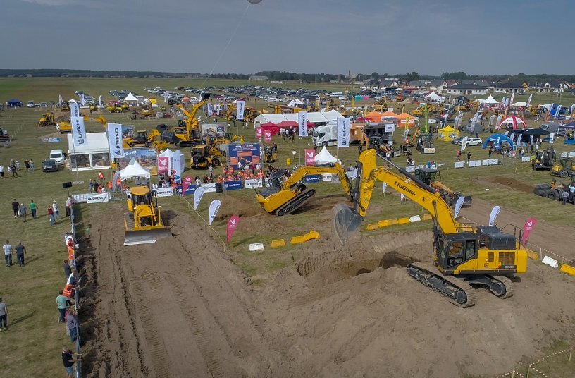 LiuGong Dressta Machinery showcased its newest machines and impressed Polish operators at the eRobocze Show<br>IMAGE SOURCE: Dressta Global & LiuGong Europe