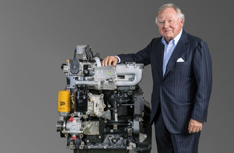 Lord Bamford & Hydrogen engine<br>IMAGE SOURCE: JCB